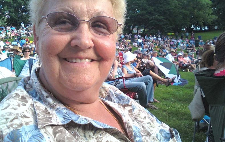 Carol Cross